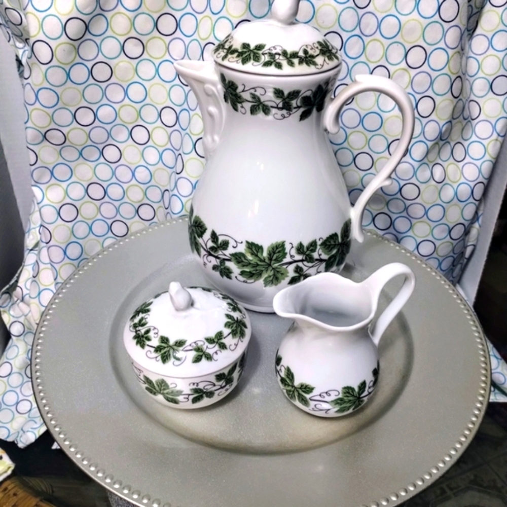 Tirschenreuth Bavaria Elegant White And Green Tea Set
